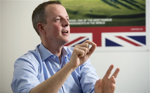 Министър на Дейвид Камерън „изнервен“ от нашенци на Острова