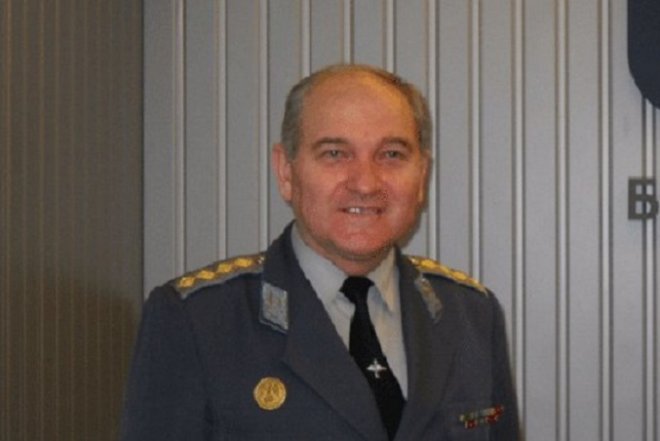 Ген. Симеонов: Рано махнахме казармата