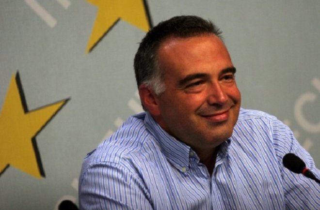 ГЕРБ и БСП искат да посегнат на интернет