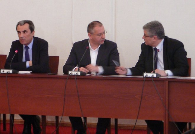 БСП обвиниха ГЕРБ, че опоскали 7 млрд. лв. 