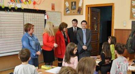 учат китайски септември бургаските училища