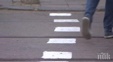 лас вегас инсталират захранвани пешеходците лампи