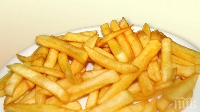 КАКВО ЯДЕМ? Нелегален цех бълва картофки за дюнери в столичния квартал Западен парк. Вижте мръсната схема на бизнеса!