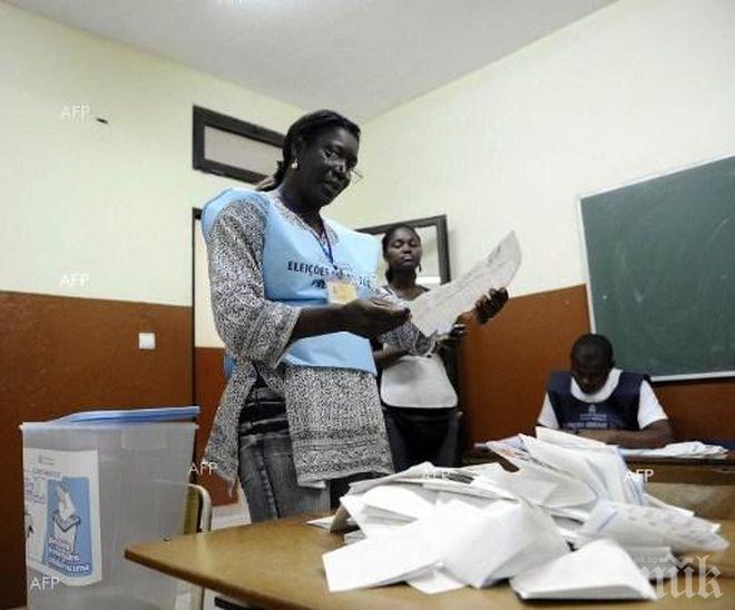 Президентът на Ангола ще напусне поста си след близо 40-годишно управление
