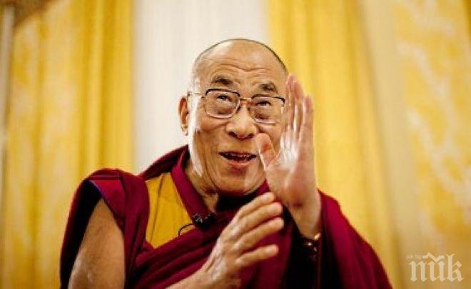 Далай Лама прогнозира, че 21-век ще бъде също толкова кървав и безсърдечен, колкото и 20-ти