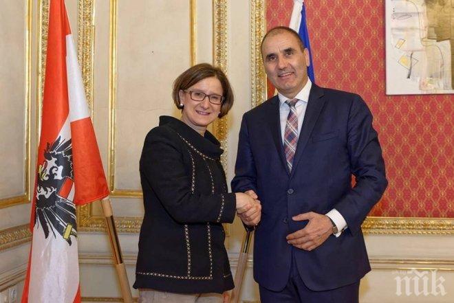 Цветан Цветанов се срещна с министъра на вътрешните работи на Австрия Йохана Микл-Лайтнер