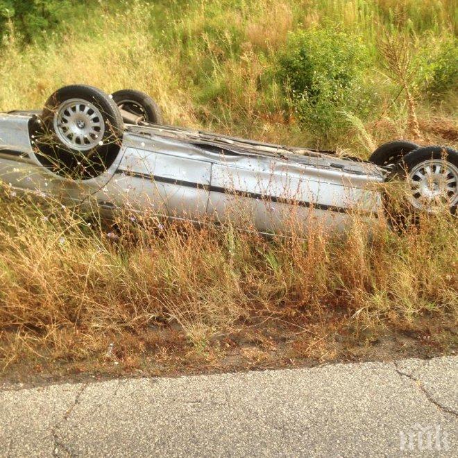Ауди се преобърна на пътя Русе-Бяла
