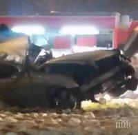 Изплуваха още зловещи разкрития от кървавата катастрофа в Пловдив, при която момче и момиче се размазаха в билборд! Вижте какво доведе до трагичния край 