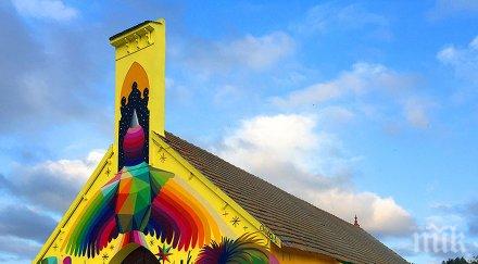 художник преобрази изоставена църква