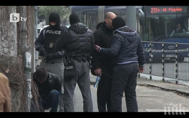 Зрелищна полицейска акция срещу битовата престъпност в Русе