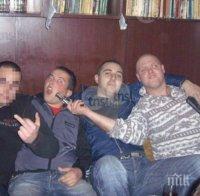 МВР-Пловдив започна да издирва полицаите с пищови в нета