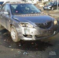 Верижна катастрофа в Пловдив: Три коли се нанизаха на Бетонния мост в града