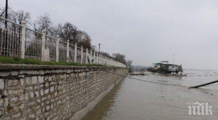 дунав падна метра махат стражите