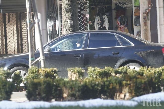 Откраднаха ауди, първо му задигнаха волана