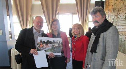 жени герб подкрепиха проект мащабен храмов комплекс българската общност украйна