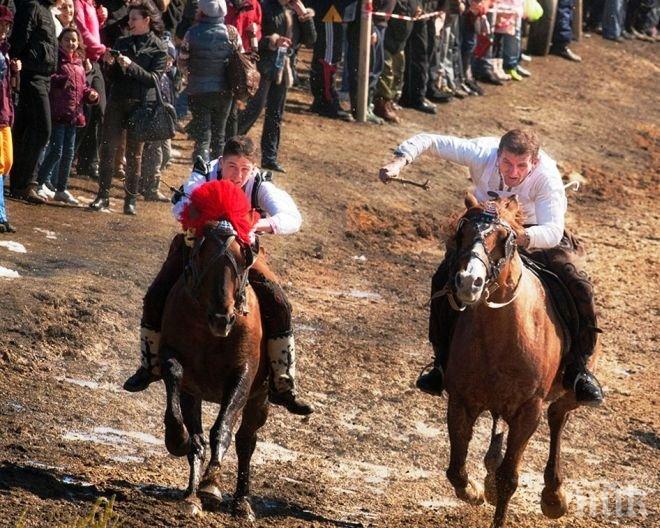 На “Конския Великден” най-щастливи са децата