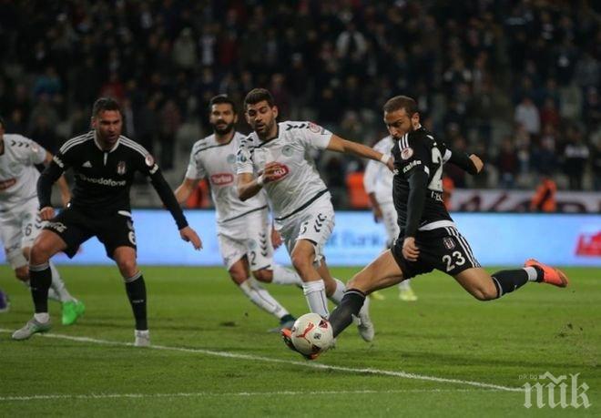 Бойко със счупена глава не допусна гол в дебюта си за Бешикташ