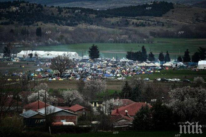Мигрантите на гръцко-македонската граница отказват да загубят надежда, въпреки сделката между ЕС и Турция