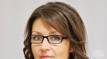 скандал кметицата каварна назначила пиарката договор общината