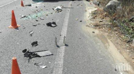 камион автобус сблъскаха казанлък