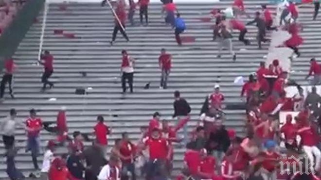 Двама души са загинали, а 54 са ранени при сблъсъци на стадиона в Казабланка