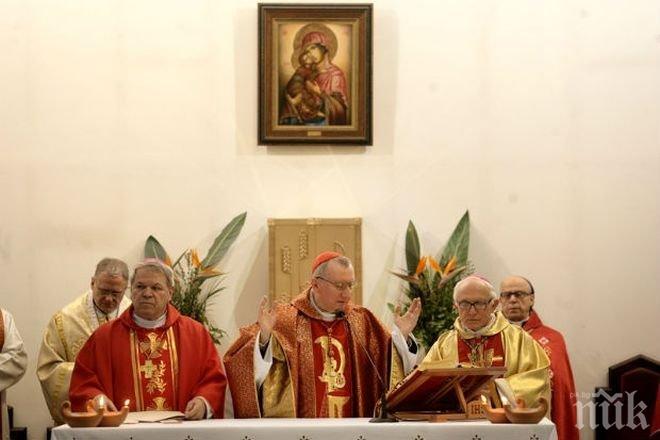 Кардинал Паролин: Мирът е най-важното послание в днешни дни