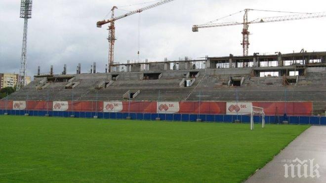 На Герена кипи усилен труд, започнаха да монтират новите седалки (видео)