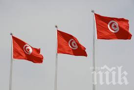 Тунис продължи с 3 месеца извънредното положението