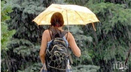 силен дъжд вали варна