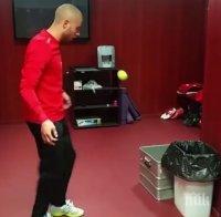 Звезда на ЦСКА показва футболни умения с тенис топка (видео)