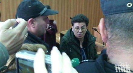 кървавата иванка имала три срещи килър