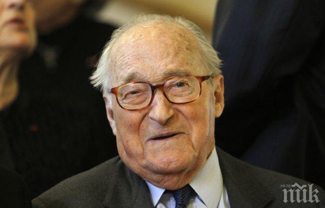 Почина френският писател Ален Деко