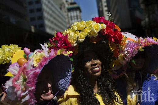 Парад на шапките заля Ню Йорк