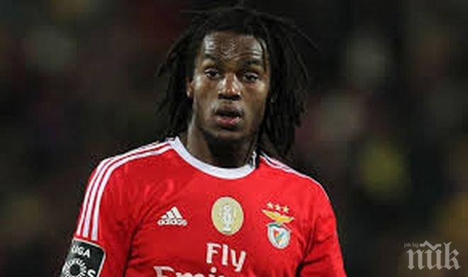 Португалски талант на крачка от „Олд Трафорд”