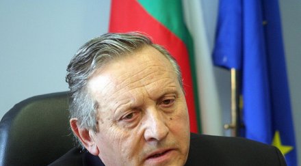 двама министри заминават бургас