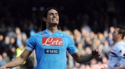 наполи издъни пропусна настигне ювентус