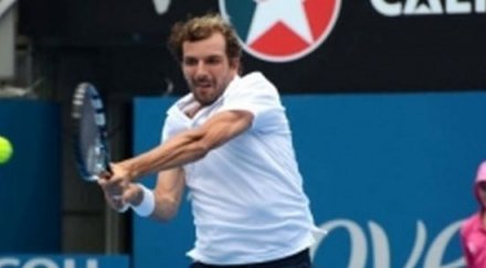 французин сензационна победа федерер ротердам