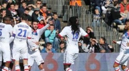 лион помете бордо гост