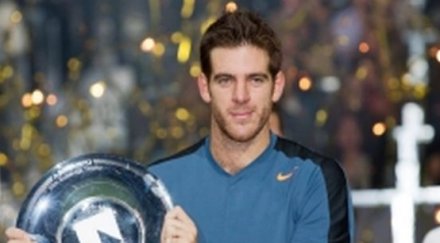 дел потро вдигна трофей кариерата