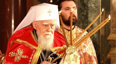 максим посочил неофит гавриил свои наследници