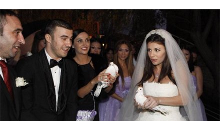 синът миню стайков издържа мизерията ареста