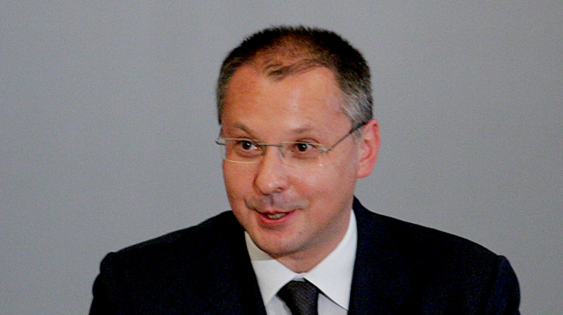 На конгреса на БСП пазят Сергей по-добре от Доган?