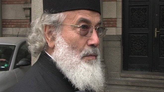 Синодът не прие отвода от митрополитите