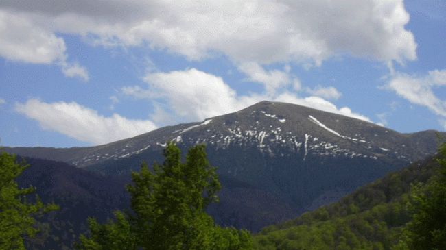 Облачно, но топло време
