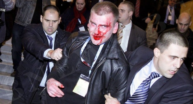 Уволненият гард на Доган: Октай е атентатор