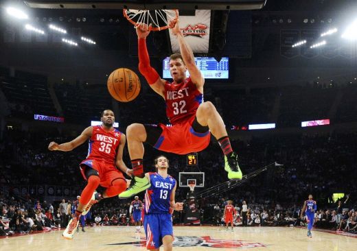 Западът победи Изтока в шоуто на звездите в НБА