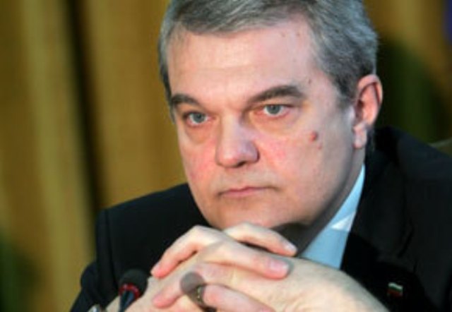 Румен Петков: Ще вадят „Буда” на час по лъжичка 