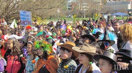 300 деца дефилират костюми пролетния фестивал кърджали