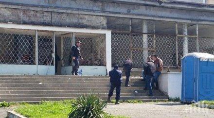 трупът старата баня гниел две години метри децата училище любен каравелов