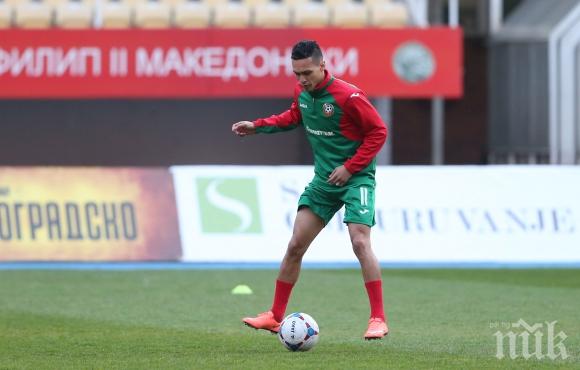 Без попадения в първата половина на двубоя Македония - България 